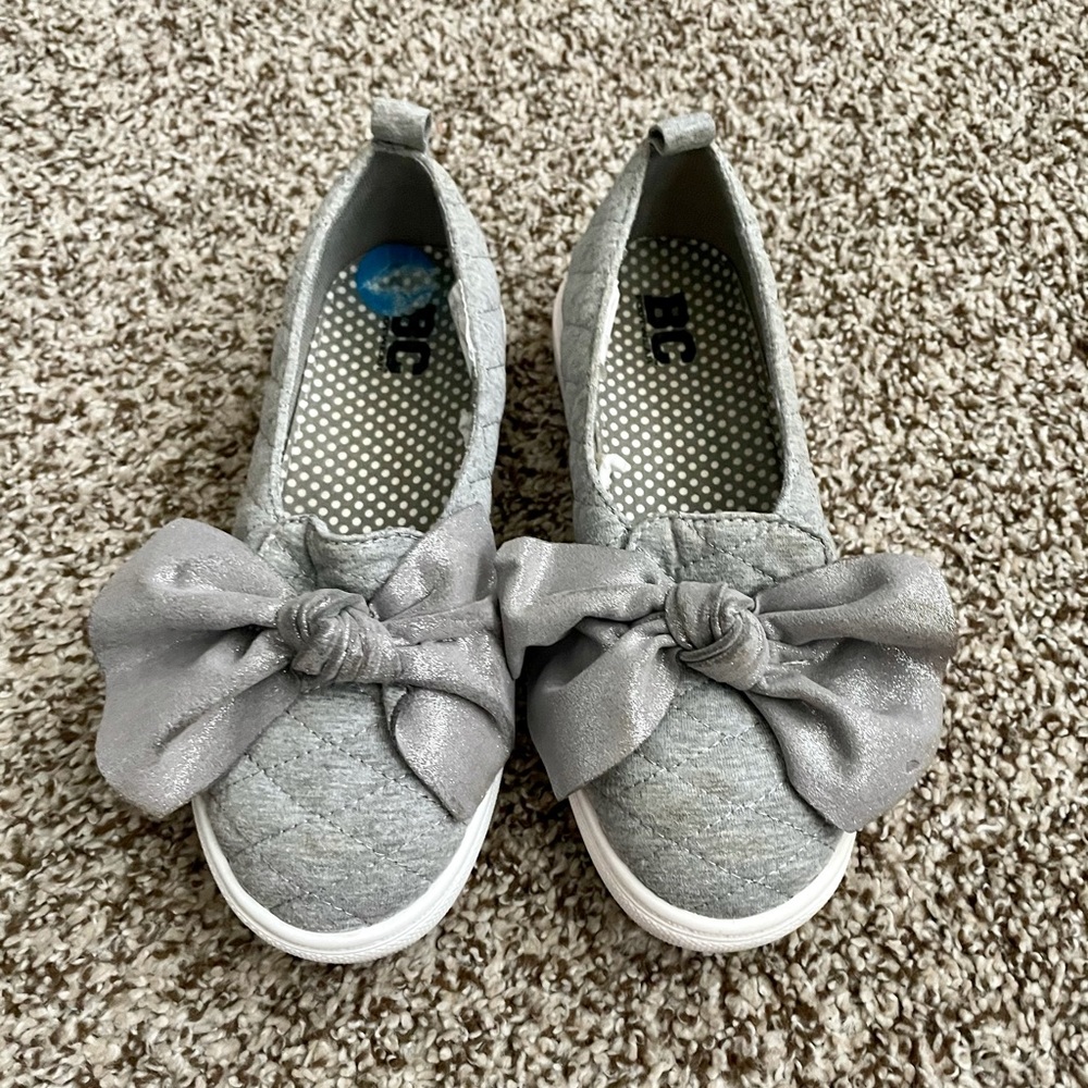 Girls quilted sneakers